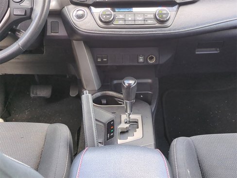 Used 2017 Toyota RAV4 XLE image 20