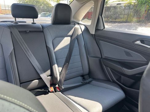 Used 2025 Volkswagen Jetta SE image 37