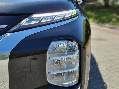 New 2025 Mitsubishi Outlander SE image 10
