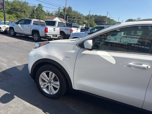 Used 2017 Kia Sportage LX w/ LX Popular Package image 4
