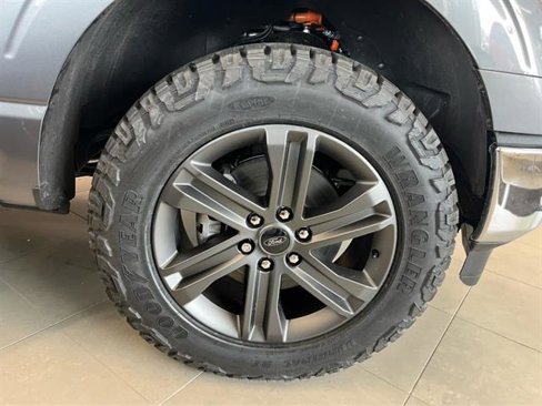 New 2025 Ford F150 XLT w/ Equipment Group 302A MID image 39