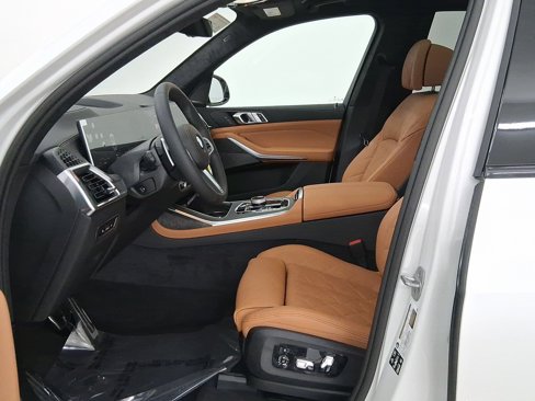 New 2026 BMW X7 xDrive40i w/ M Sport Package image 5