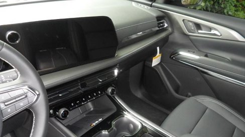 New 2026 Chevrolet Traverse LT w/ Driver Confidence Package image 18