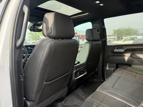 Used 2024 Chevrolet Silverado 3500 High Country w/ High Country Premium Package image 26