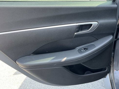 Used 2020 Hyundai Sonata SE image 16