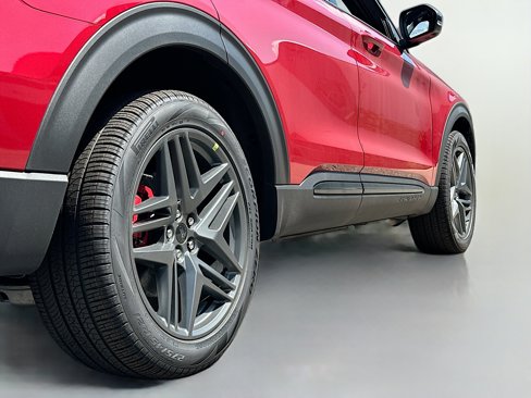New 2025 Ford Explorer ST image 13