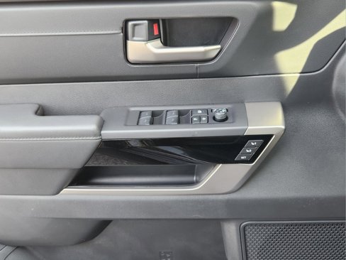 New 2025 Toyota Tundra Limited image 16