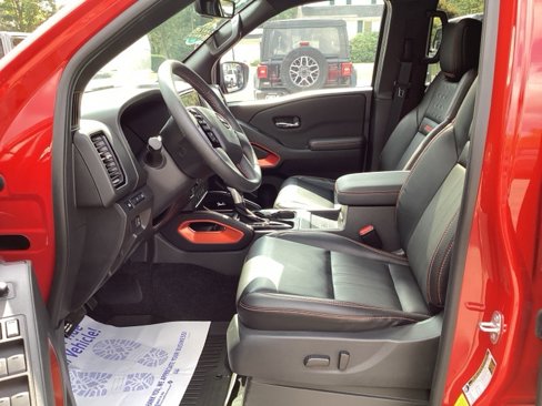 Used 2024 Nissan Frontier PRO-4X w/ Pro Premium Package image 26