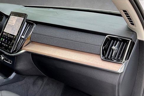 Certified 2025 Volvo XC90 B5 Core w/ Climate Package image 22