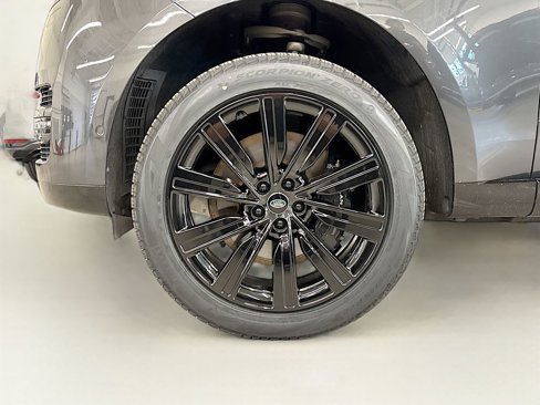 Used 2023 Land Rover Range Rover SE image 24