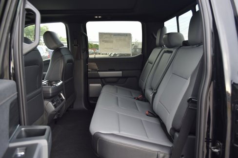 New 2025 Ford F150 Lightning Lariat image 20