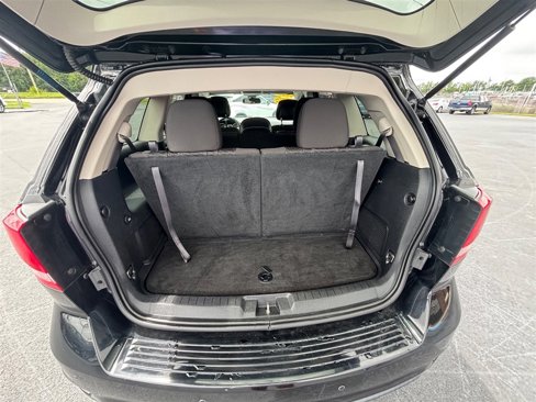 Used 2019 Dodge Journey SE image 16