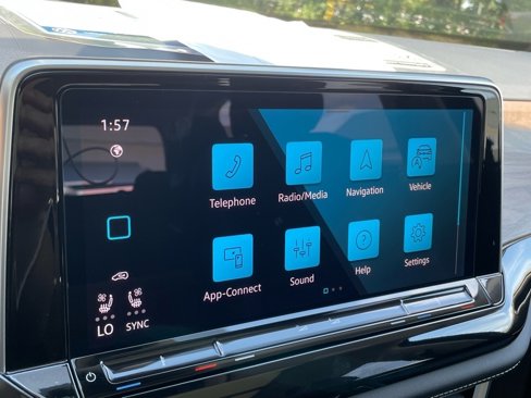 New 2026 Volkswagen Atlas SE image 8