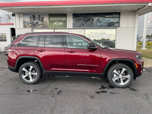 New 2025 Jeep Grand Cherokee Limited image 2