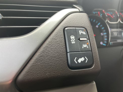 Used 2019 Chevrolet Suburban LT w/ LT Signature Package image 23