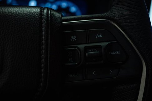 Used 2025 Toyota Tacoma TRD Off-Road image 18