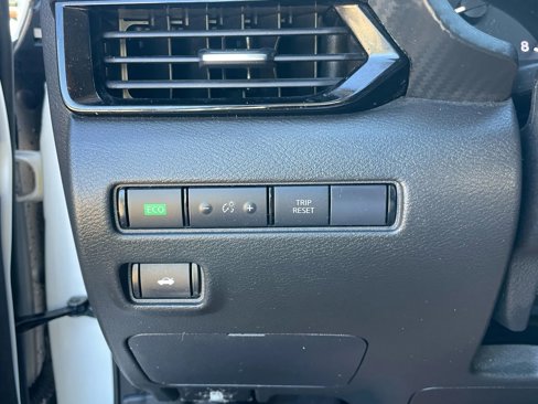 Used 2022 Nissan Sentra SV image 17