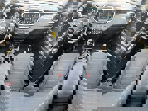 Used 2020 Kia Sorento LX image 16