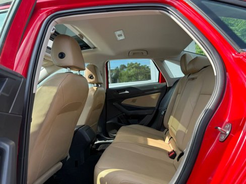 Used 2019 Volkswagen Jetta SE image 18