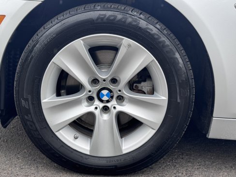 Used 2012 BMW 528i xDrive Sedan image 33