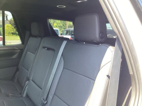 Certified 2024 Chevrolet Tahoe Z71 w/ Luxury Package image 19