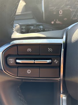 Used 2025 GMC Acadia Elevation image 18