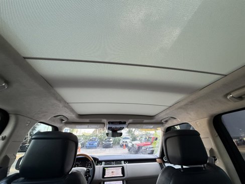 Used 2020 Land Rover Range Rover HSE image 20