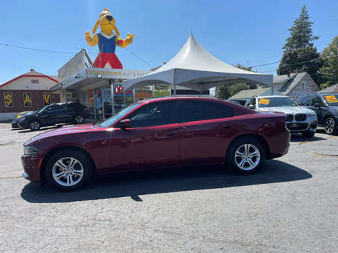 Used 2020 Dodge Charger SXT image 2