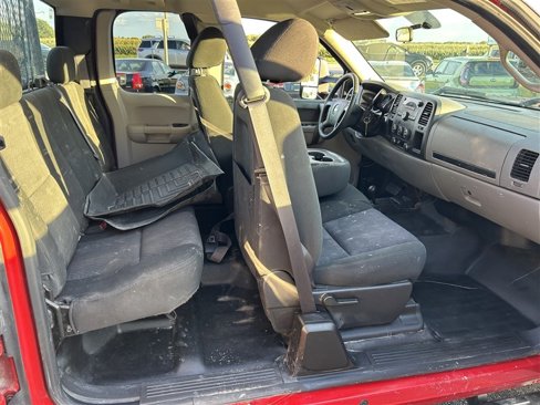 Used 2013 Chevrolet Silverado 2500 W/T w/ Snow Plow Prep Package image 7