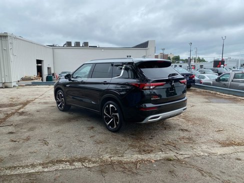 New 2025 Mitsubishi Outlander SEL image 8