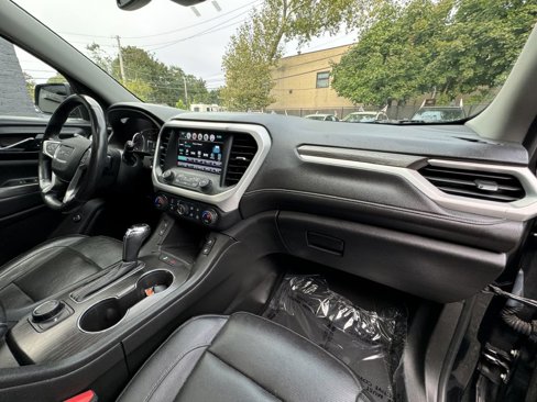 Used 2017 GMC Acadia SLT image 18