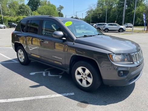 Used 2017 Jeep Compass Latitude image 5
