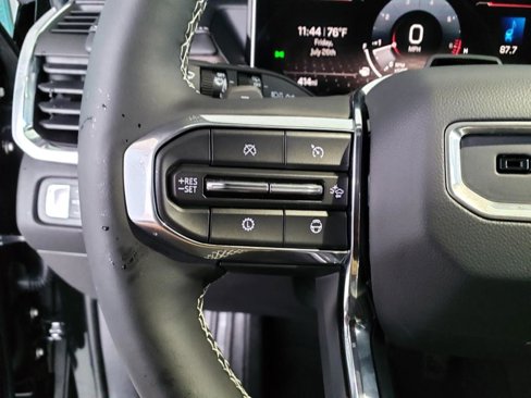 New 2024 GMC Acadia Denali w/ Super Cruise Package image 31