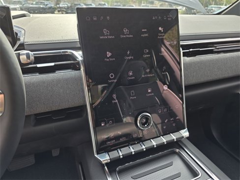 New 2026 GMC Sierra EV Elevation image 22