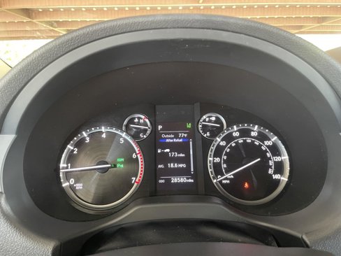 Used 2022 Lexus GX 460 Premium image 10