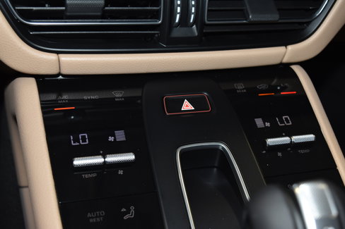 New 2026 Porsche Macan image 15