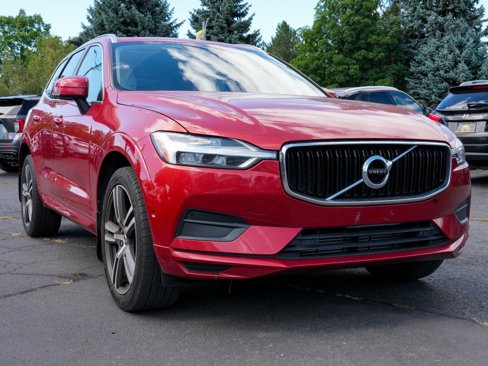 Used 2019 Volvo XC60 T6 Momentum w/ Multimedia Package image 12