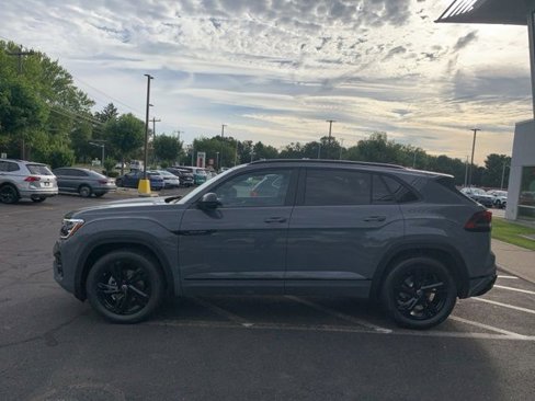 New 2025 Volkswagen Atlas Cross Sport SEL R-Line image 7