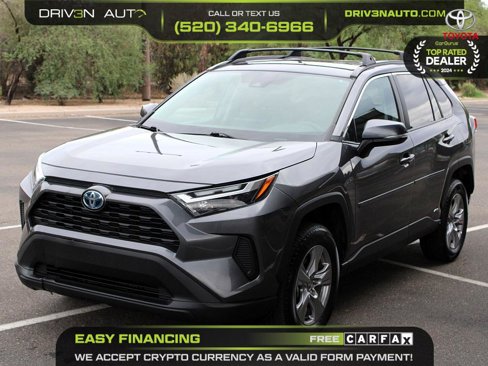 Used 2022 Toyota RAV4 XLE image 3