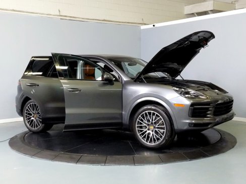 Used 2020 Porsche Cayenne S image 9