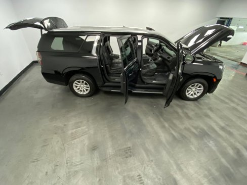 Used 2021 Chevrolet Suburban LT image 51