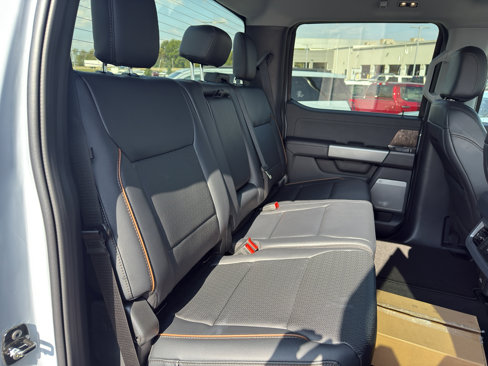 New 2026 Ford F250 Lariat w/ Chrome Package image 13