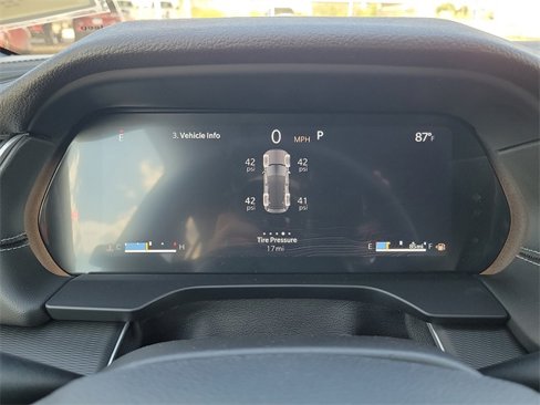 New 2025 Jeep Grand Cherokee Altitude image 18