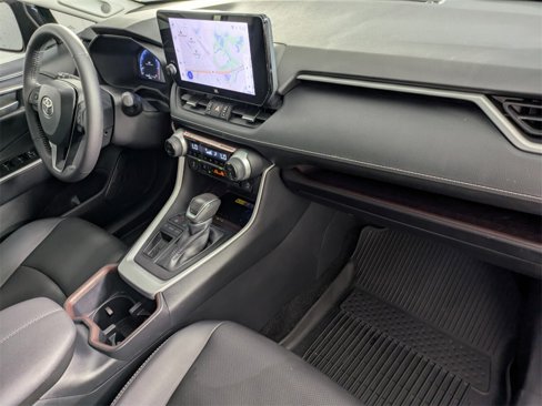 Used 2025 Toyota RAV4 Limited image 35