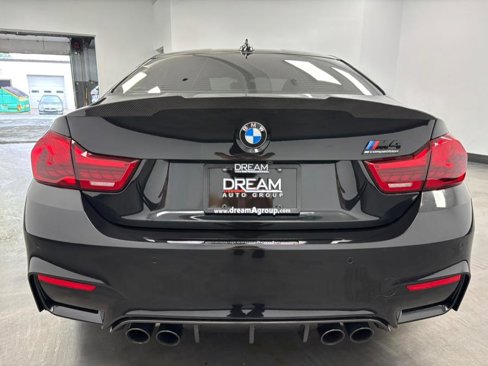 Used 2017 BMW M4 Competition image 7