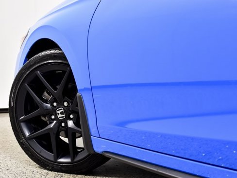 Used 2023 Honda Civic Sport image 10