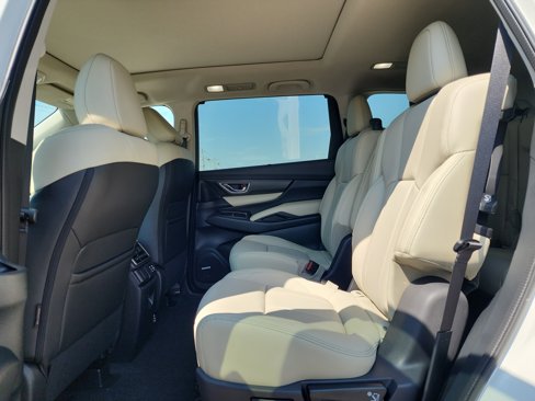 New 2025 Subaru Ascent Limited image 7