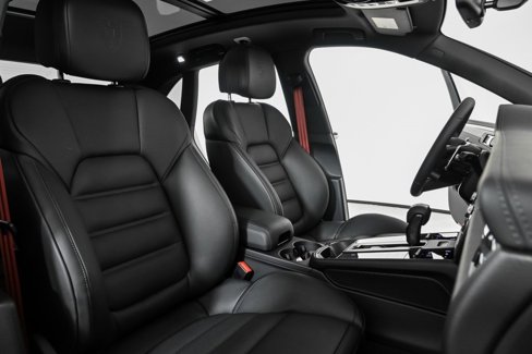 New 2026 Porsche Macan GTS image 23
