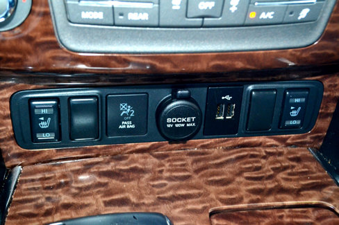 Used 2020 Nissan Armada SL w/ Premium Package image 48