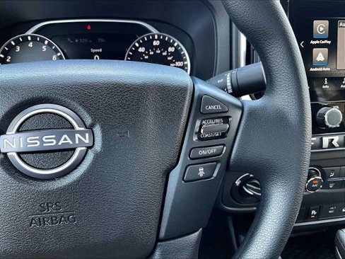 Certified 2025 Nissan Frontier SV image 23